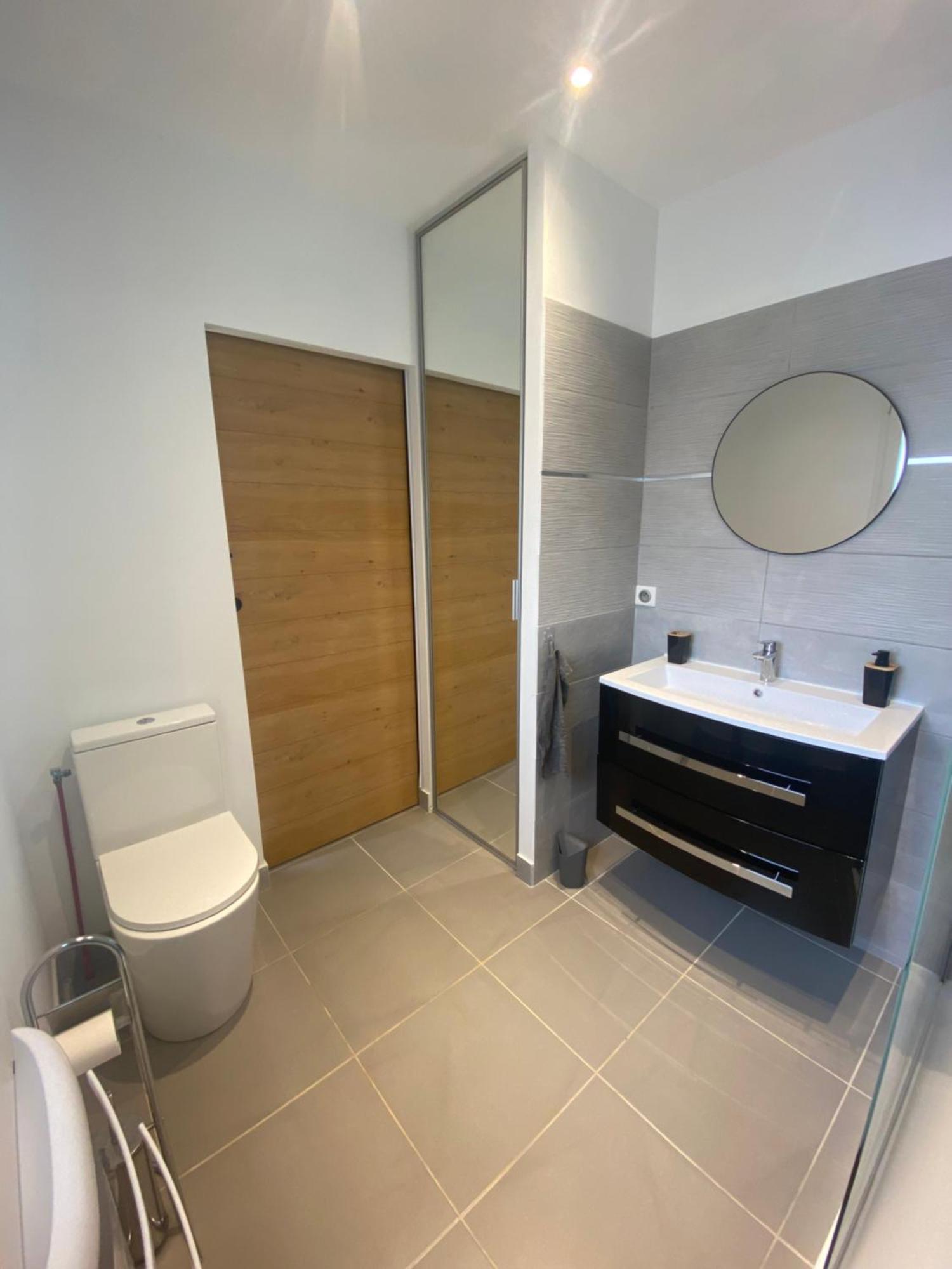 Privatunterkunft Loftly Place Cournonsec